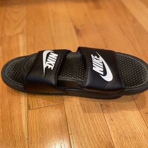 Nike slides